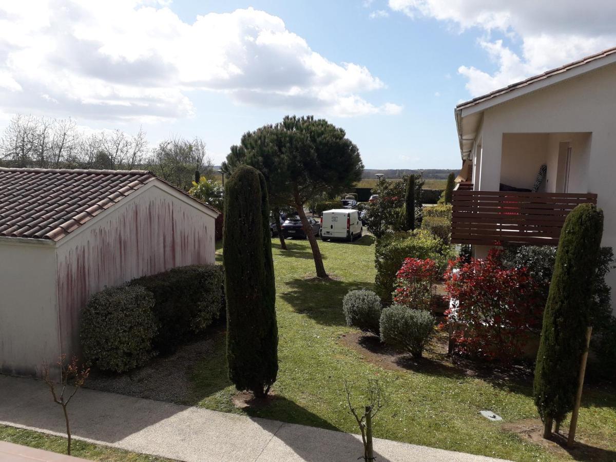 Bel Appartement En Residence Avec Parking Prive Arvert Kültér fotó