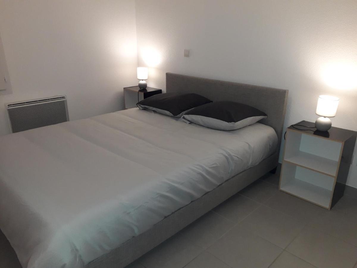 Bel Appartement En Residence Avec Parking Prive Arvert Kültér fotó